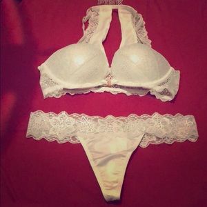 Pink Victoria’s Secret set